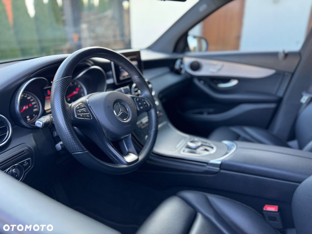 Mercedes-Benz GLC 300 4Matic 9G-TRONIC - 17