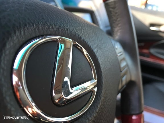 Lexus GS 450h - 12