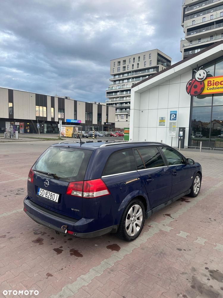 Opel Vectra 1.9 CDTI Cosmo - 3