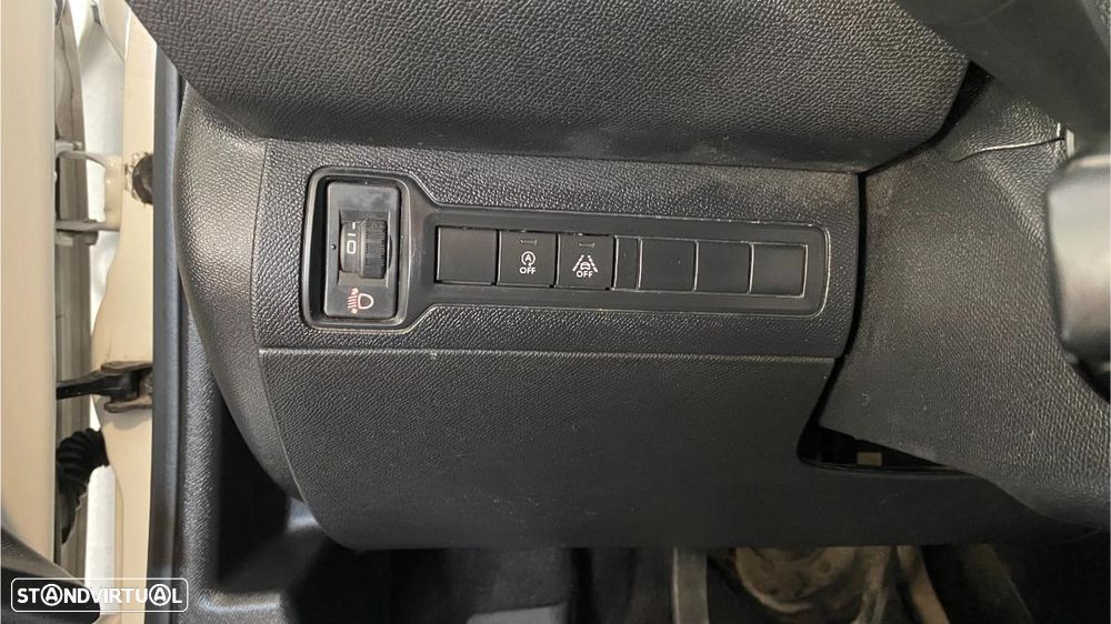 Peugeot 308 SW BlueHDi 100 Stop & Start Active - 32