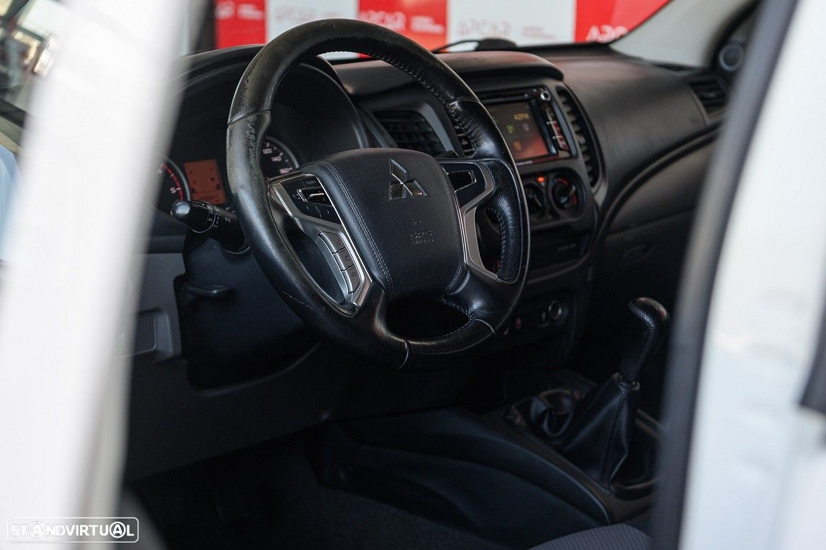 Mitsubishi L200 2.4 DI-D CD Invite Space Cab 3L 4WD - 26