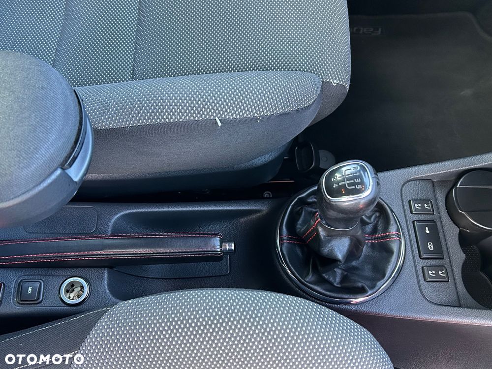 Skoda Fabia 1.2 TSI Monte Carlo - 34