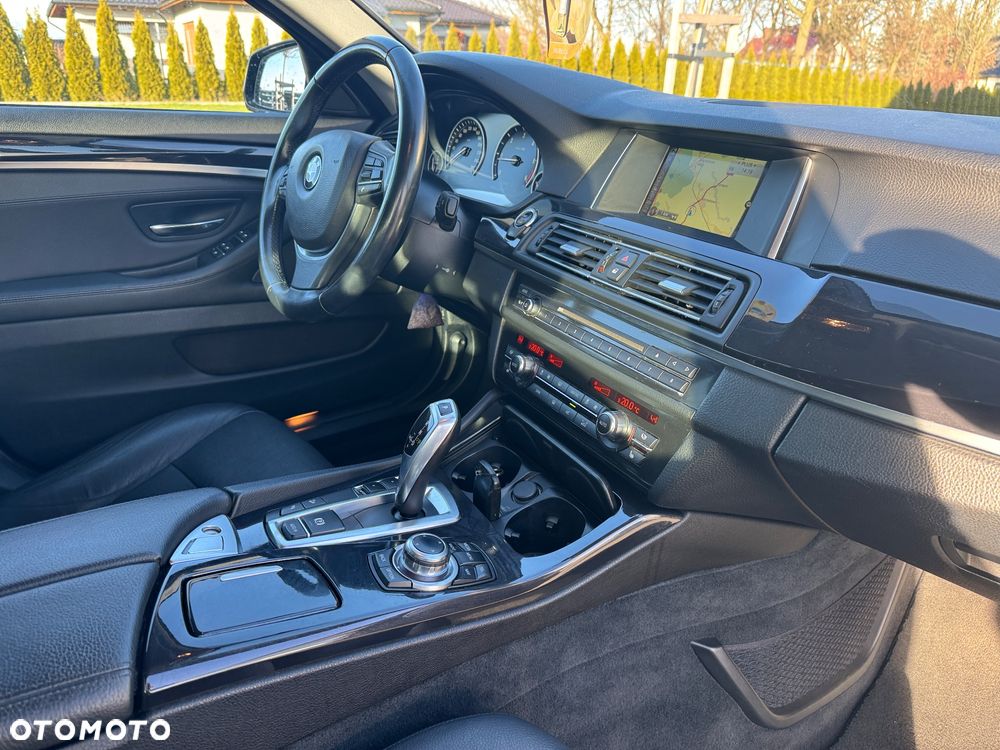 BMW Seria 5 520d xDrive Luxury Line - 34