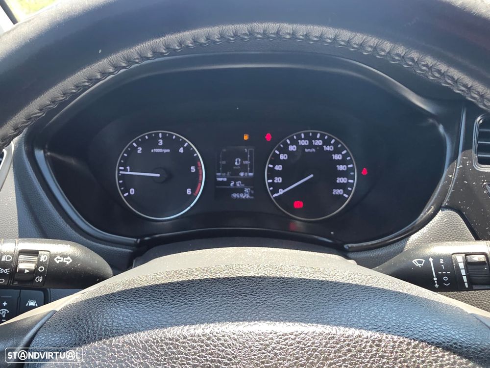 Hyundai i20 1.1 CRDi Comfort+Pack Look+JLL16 - 15