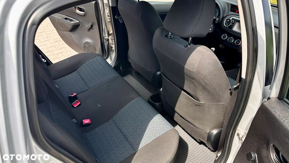 Toyota Yaris 1.33 Premium - 12