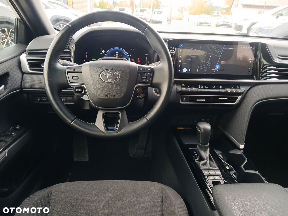Toyota Camry - 14