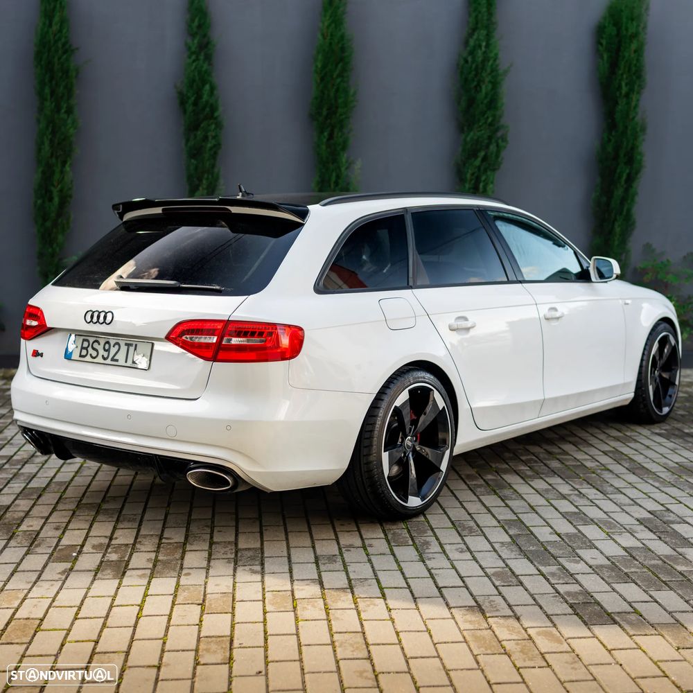 Audi A4 Avant 30 TDI S tronic S line - 3