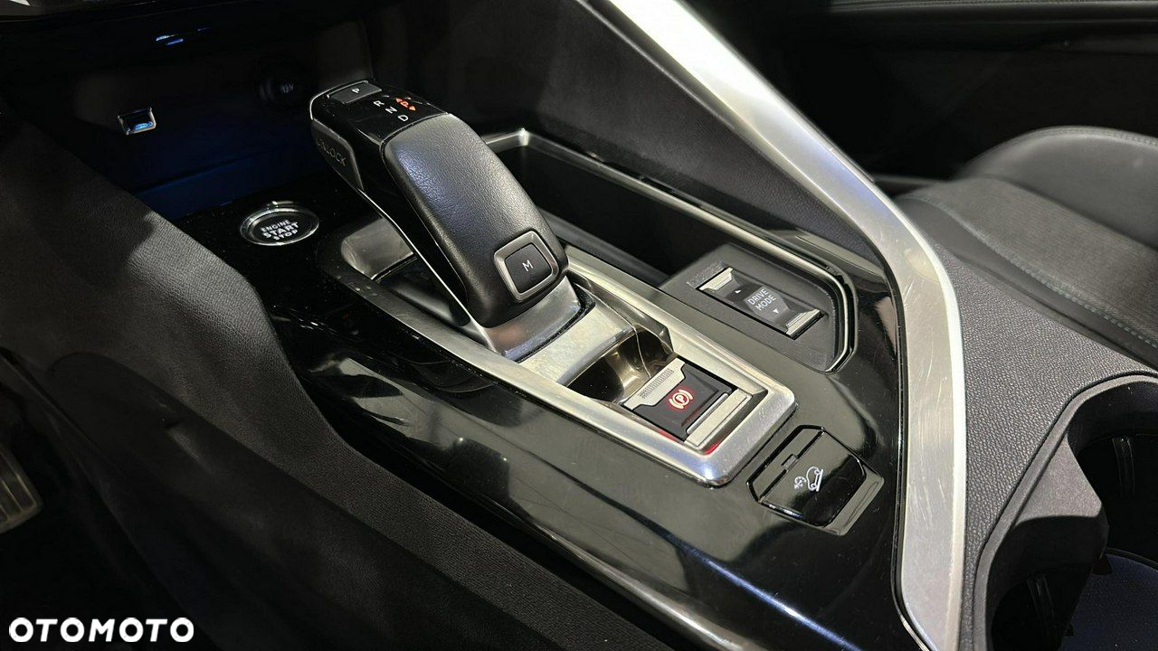 Peugeot 3008 - 18
