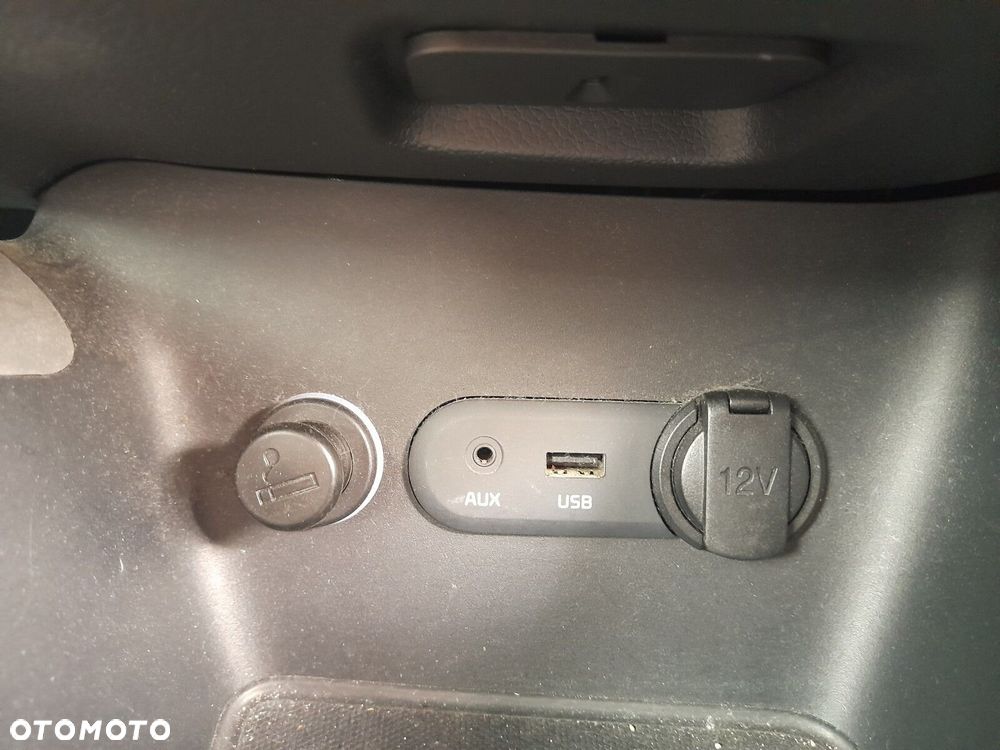 Kia Ceed 1.6 GDI M - 28
