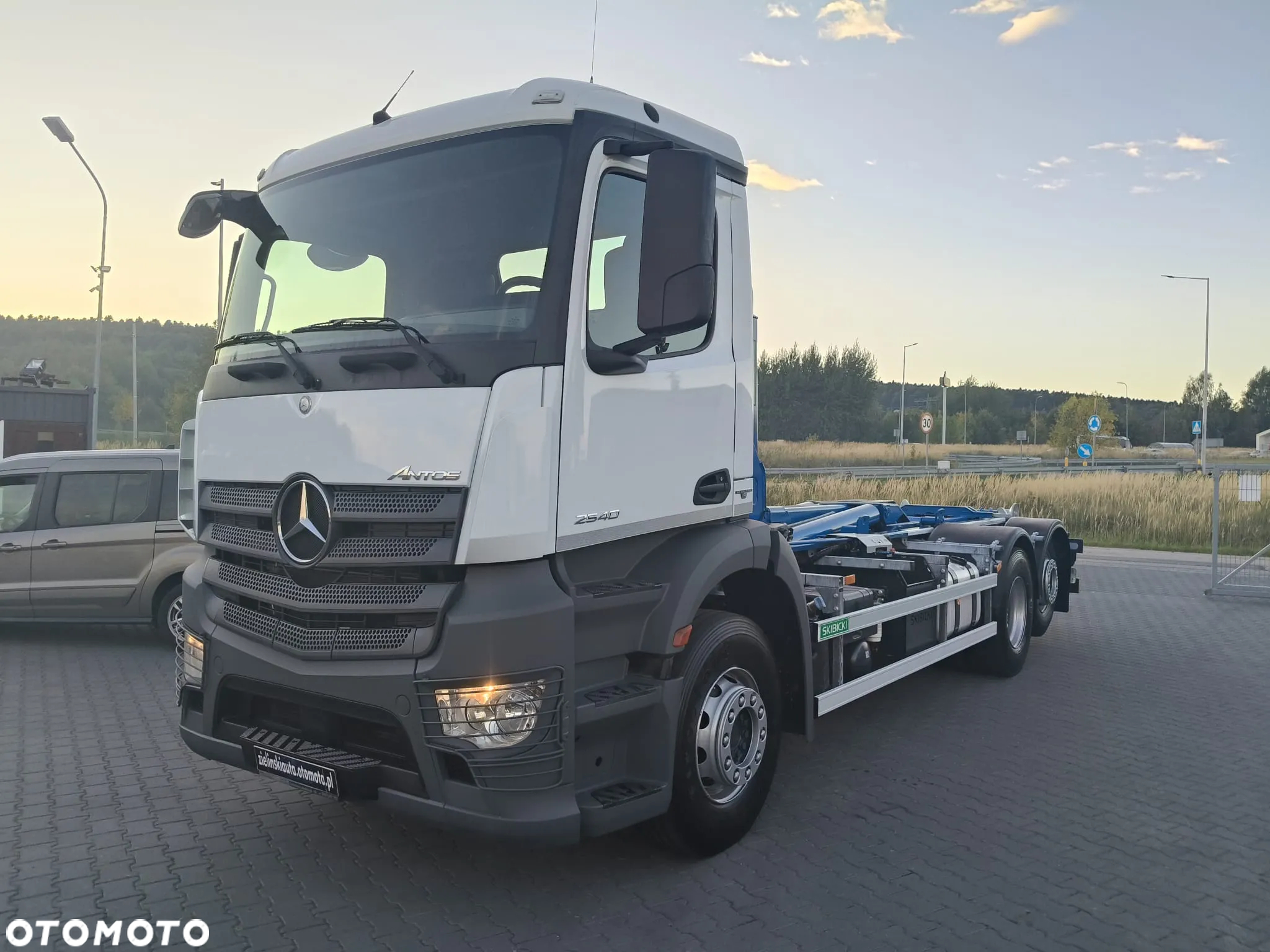 Mercedes-Benz ANTOS 2540 / 6x2 / HAKOWIEC 20t / EURO 6 / - 15