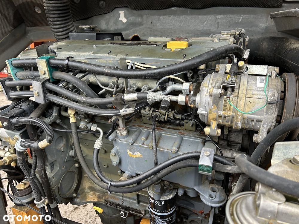 Silnik Deutz TCD 2013 L04 2V do koparki liebherr A314 - 5