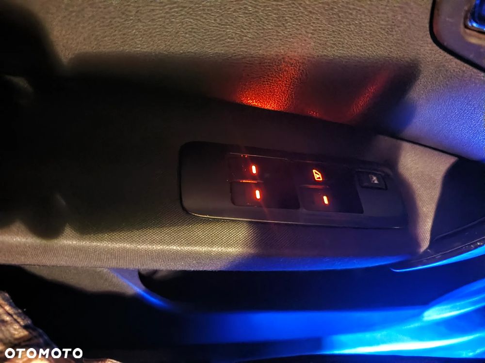 Nissan Qashqai 2.0 dCi Visia - 14