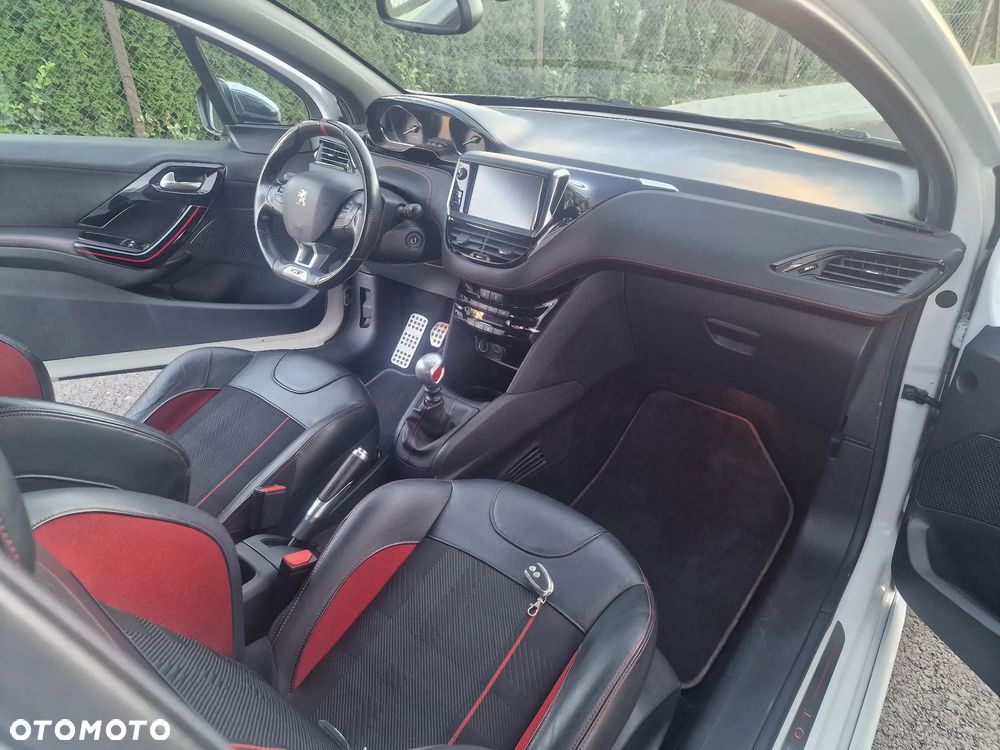 Peugeot 208 THP STOP & START GTi by Sport - 28