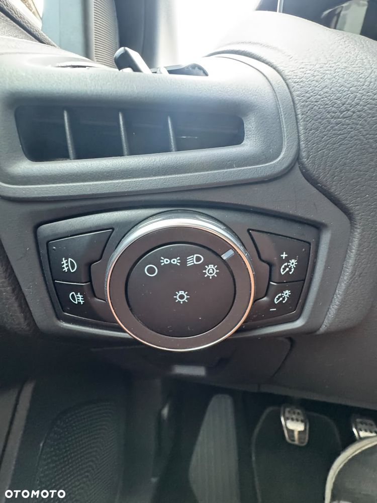 Ford Focus 1.0 EcoBoost ST-Line Black ASS - 26