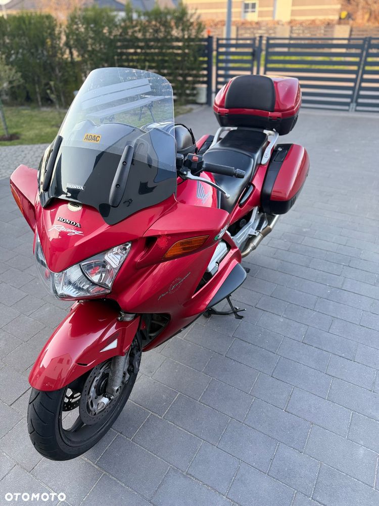 Honda ST - 8