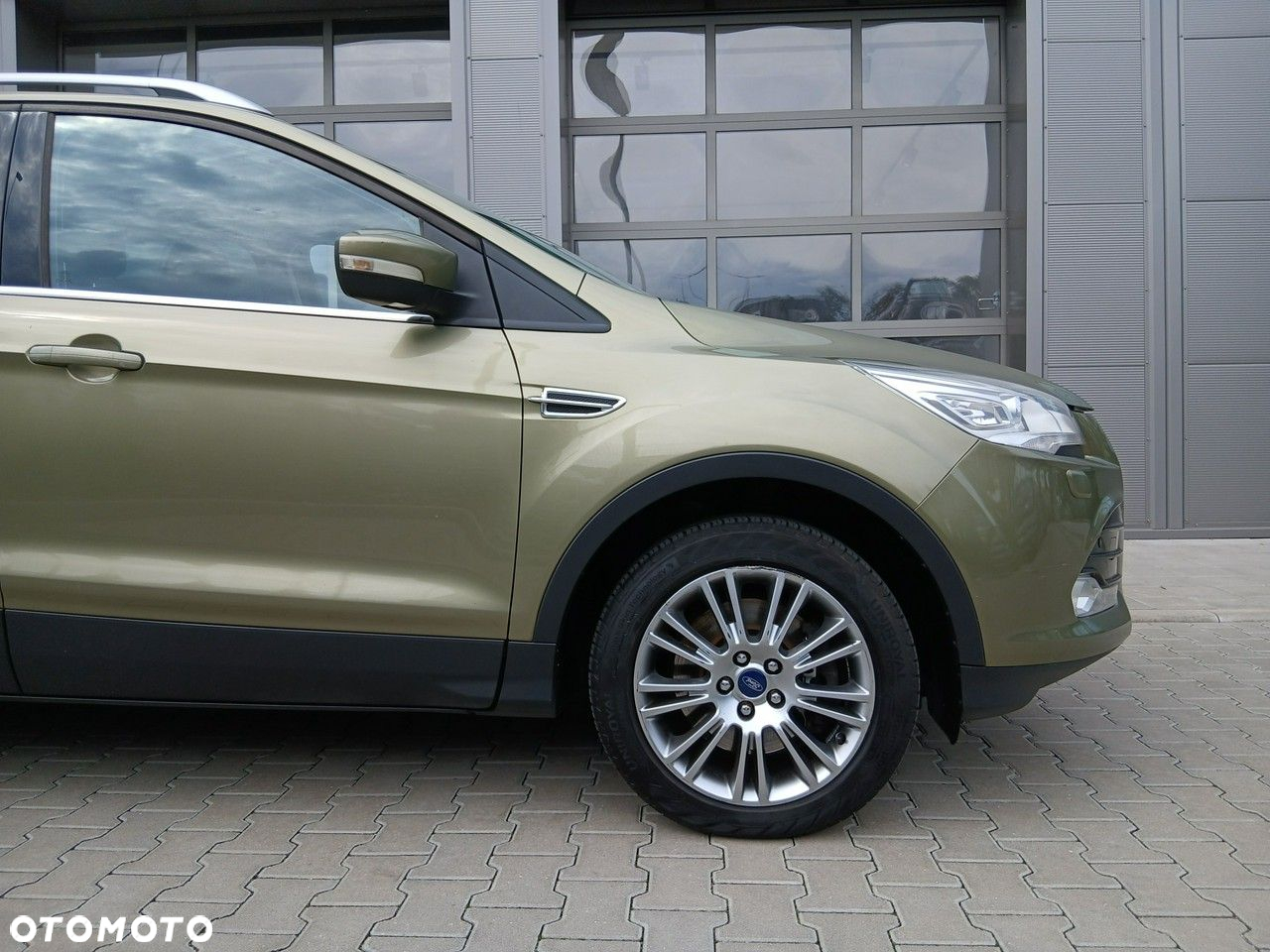 Ford Kuga - 11