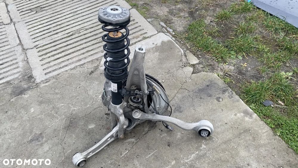 BMW G30 G31 XD 4X4 PRZEDNIE LEWE ZAWIESZENIE ZWROTNICA WAHACZ AMOR 6866639 - 2