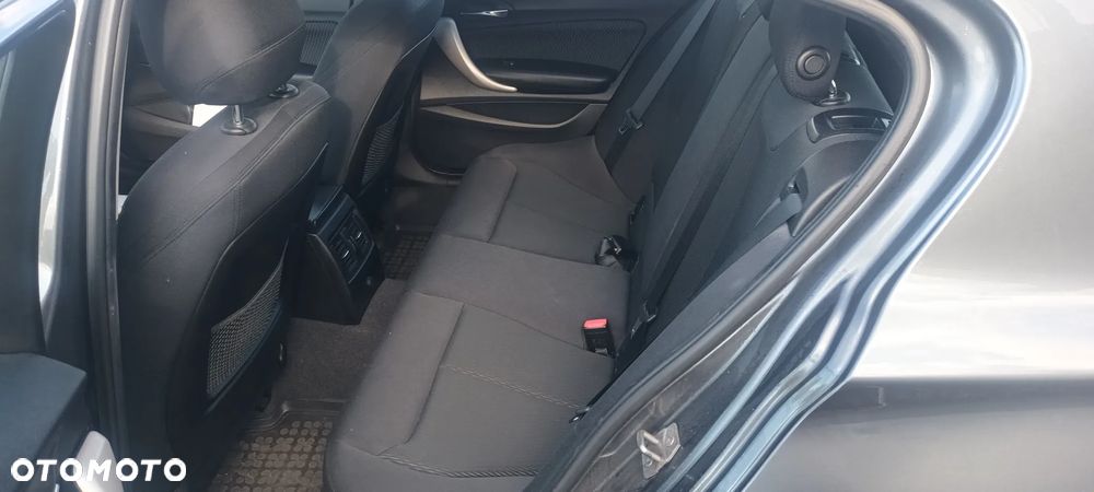 BMW Seria 1 120d - 6