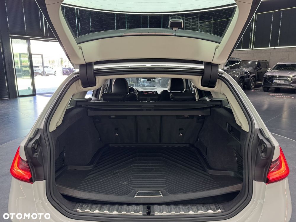 BMW Seria 3 320i Advantage - 20