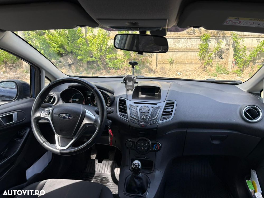 Ford Fiesta 1.5 TDCi DPF Trend - 9
