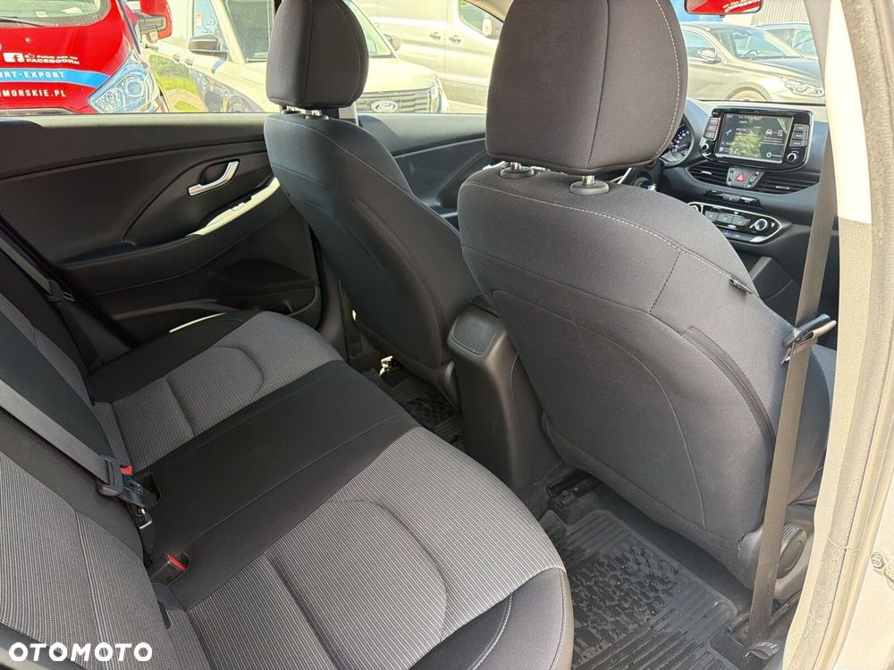 Hyundai i30 - 16
