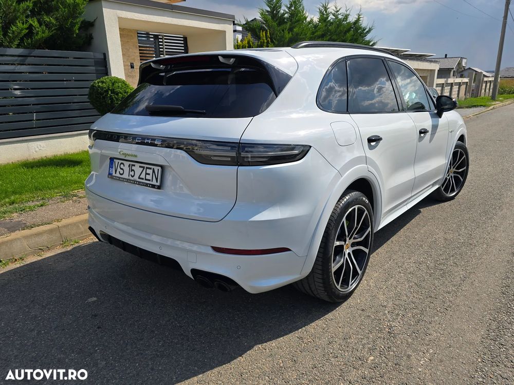 Porsche Cayenne Standard - 3