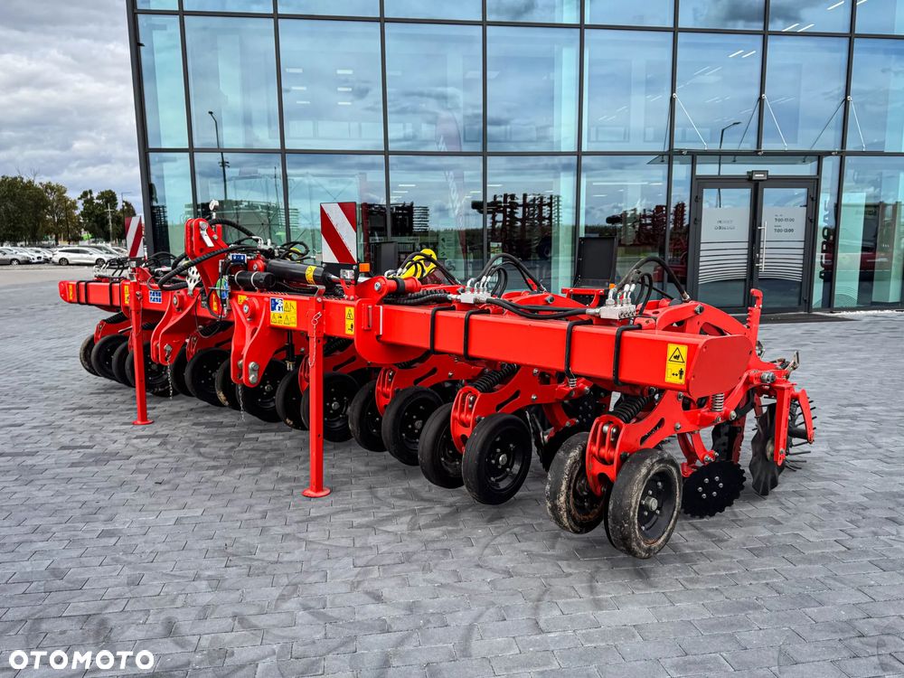 Kuhn STRIGER 600R - 2