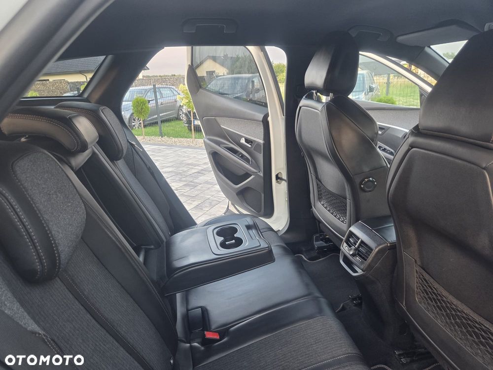 Peugeot 3008 1.2 PureTech GPF Allure S&S - 22
