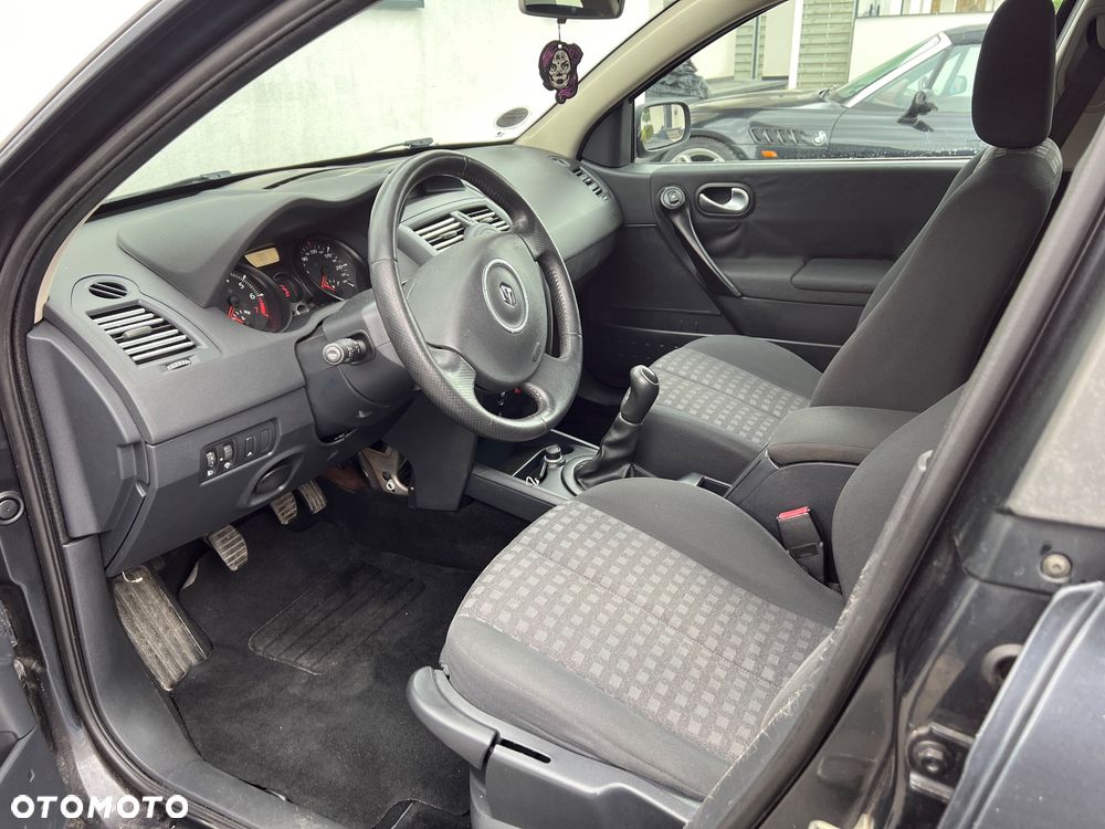 Renault Megane 1.6 16V Confort Privilege - 10