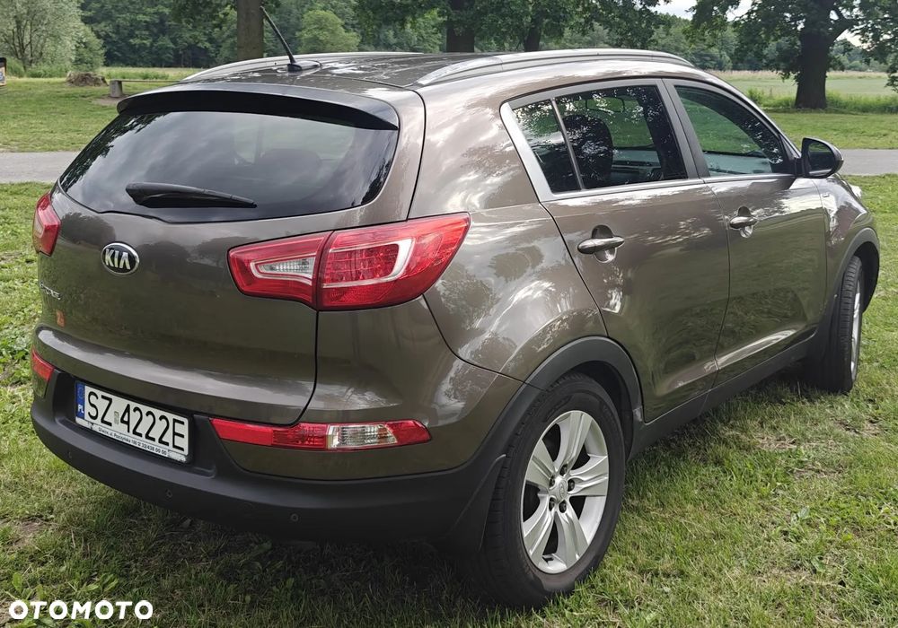 Kia Sportage 2.0 L - 5