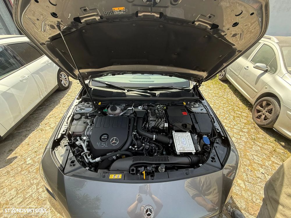 Mercedes-Benz CLA 250 e 8G-DCT Progressive - 27
