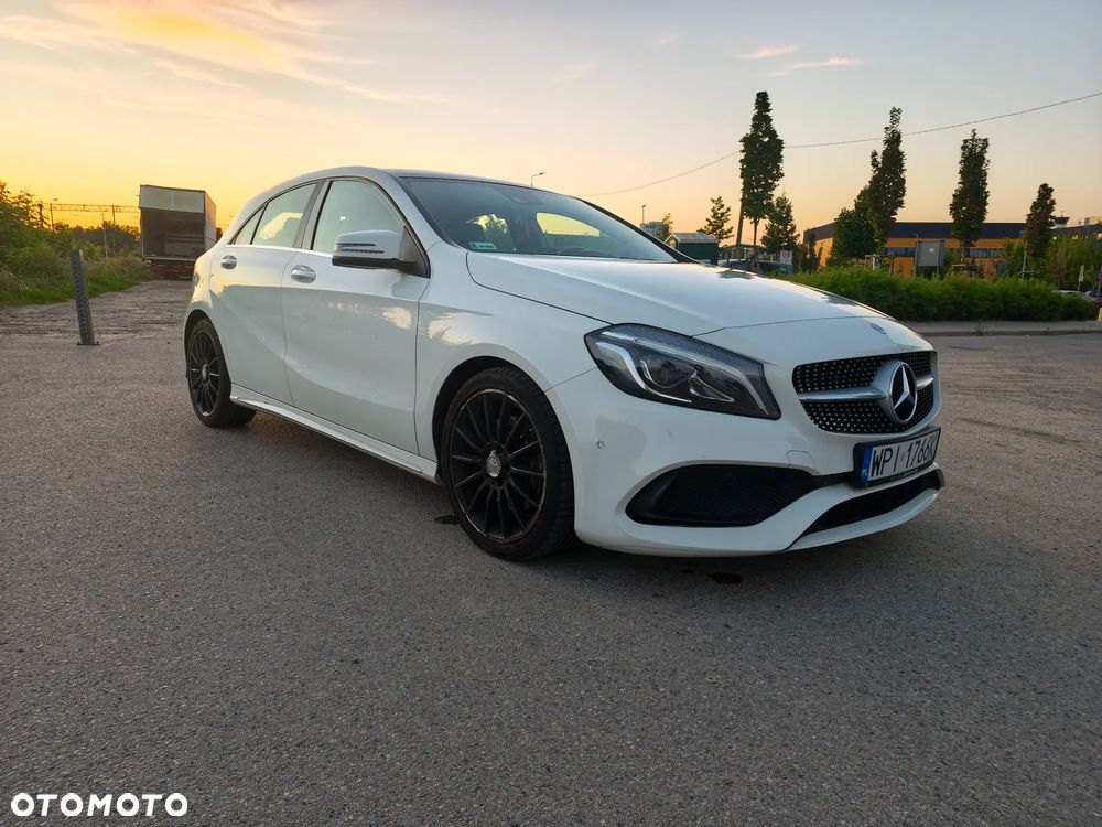 Mercedes-Benz Klasa A 220 4-Matic AMG Line - 10