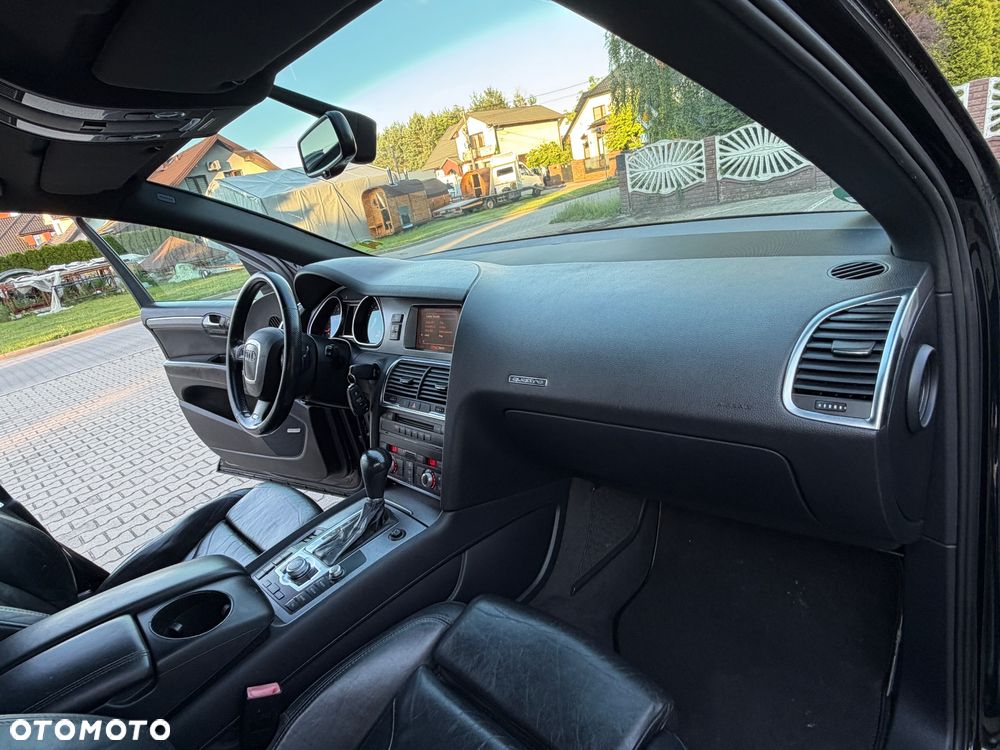 Audi Q7 - 24