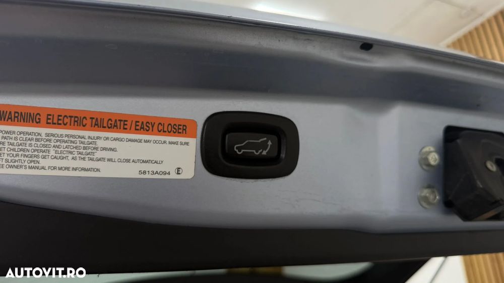 Mitsubishi Outlander 2.0 4WD Plug-In Hybrid - 29