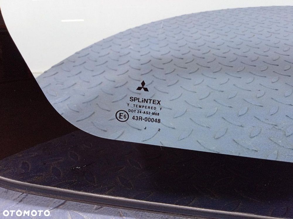 MITSUBISHI PAJERO PININ 98- SZYBA TYLNA KLAPY BAGAŻNIKA TYŁ 02R - 2