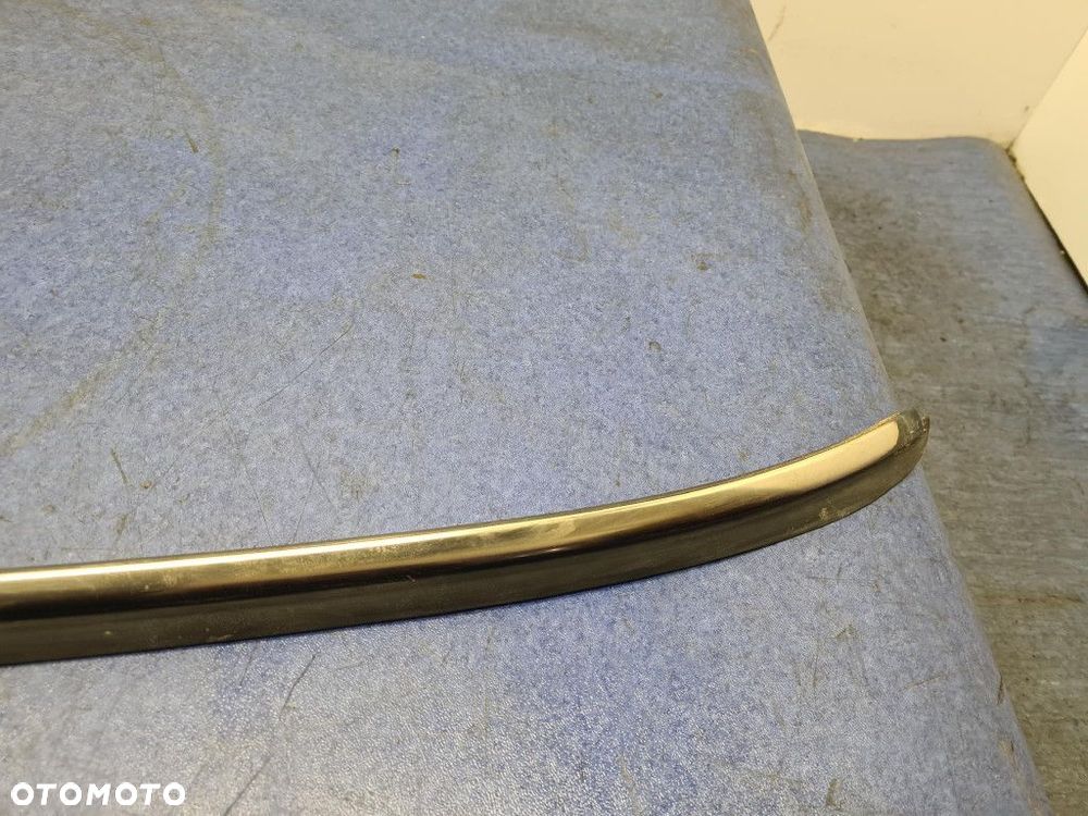 MERCEDES-BENZ W202 SEDAN LISTWA OZDOBNA CHROMOWANA SZYBY TYLNEJ - 4