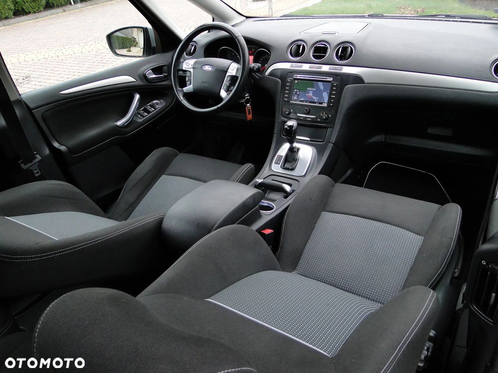 Ford S-Max 2.0 TDCi DPF Titanium - 25