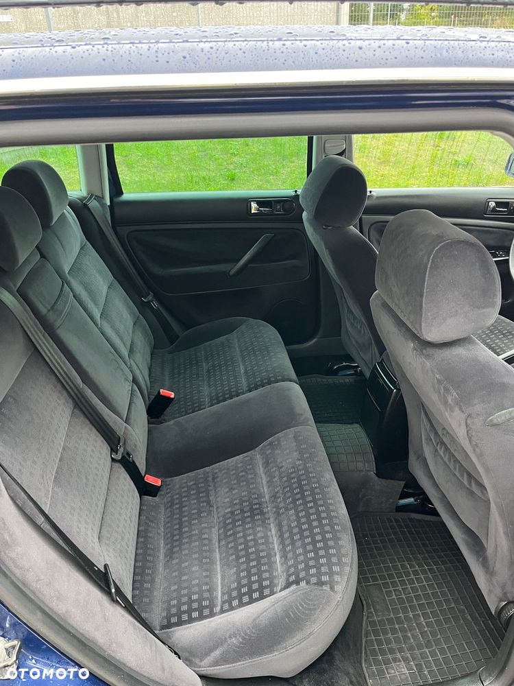 Volkswagen Passat - 15