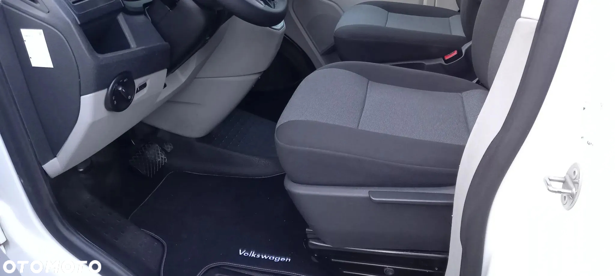 Volkswagen Caravelle 2.0 TDI L1 Comfortline DSG - 17