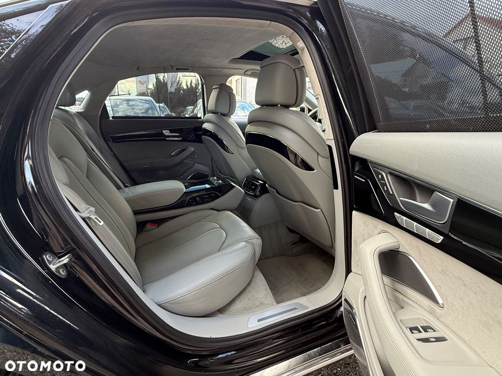 Audi A8 - 26