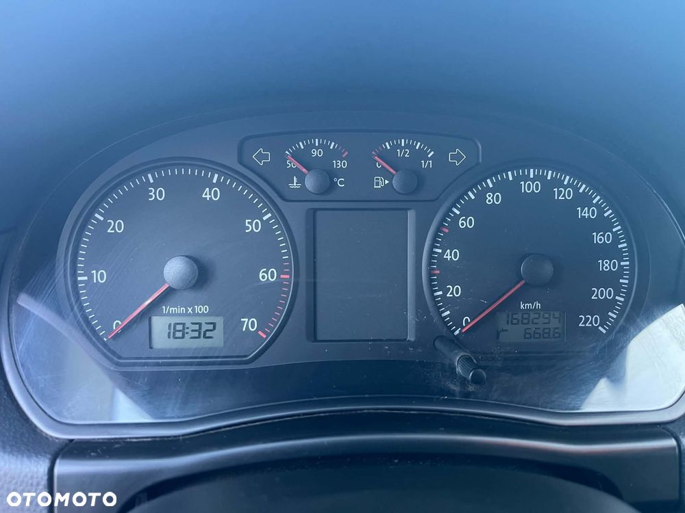 Volkswagen Polo - 14