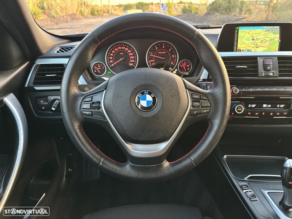 BMW 318 d Touring Line Sport Shadow Auto - 16