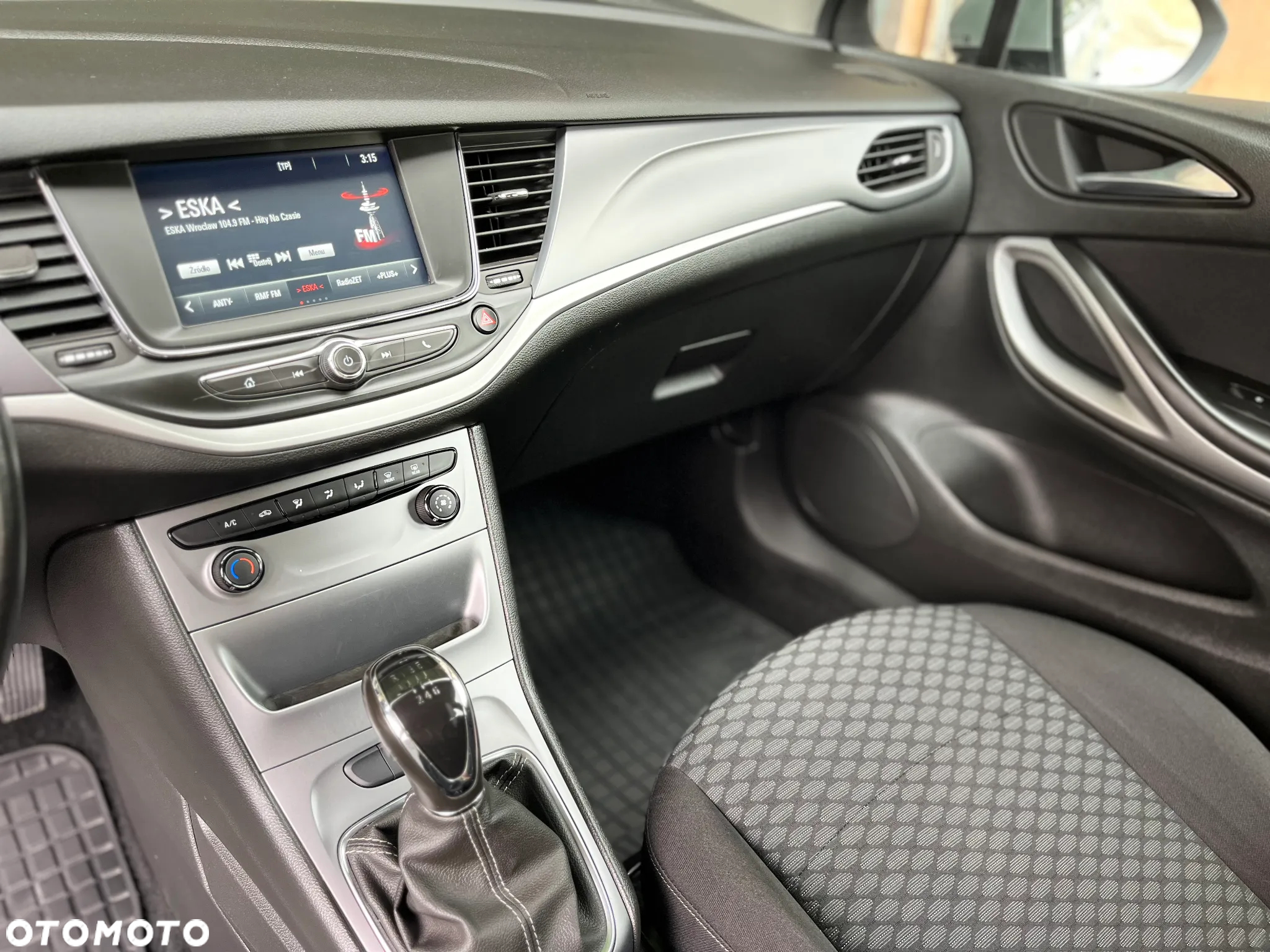 Opel Astra V 1.6 CDTI Enjoy - 19