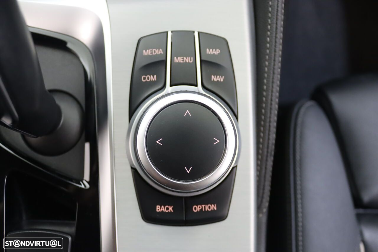 BMW 520 d Pack M Auto - 31
