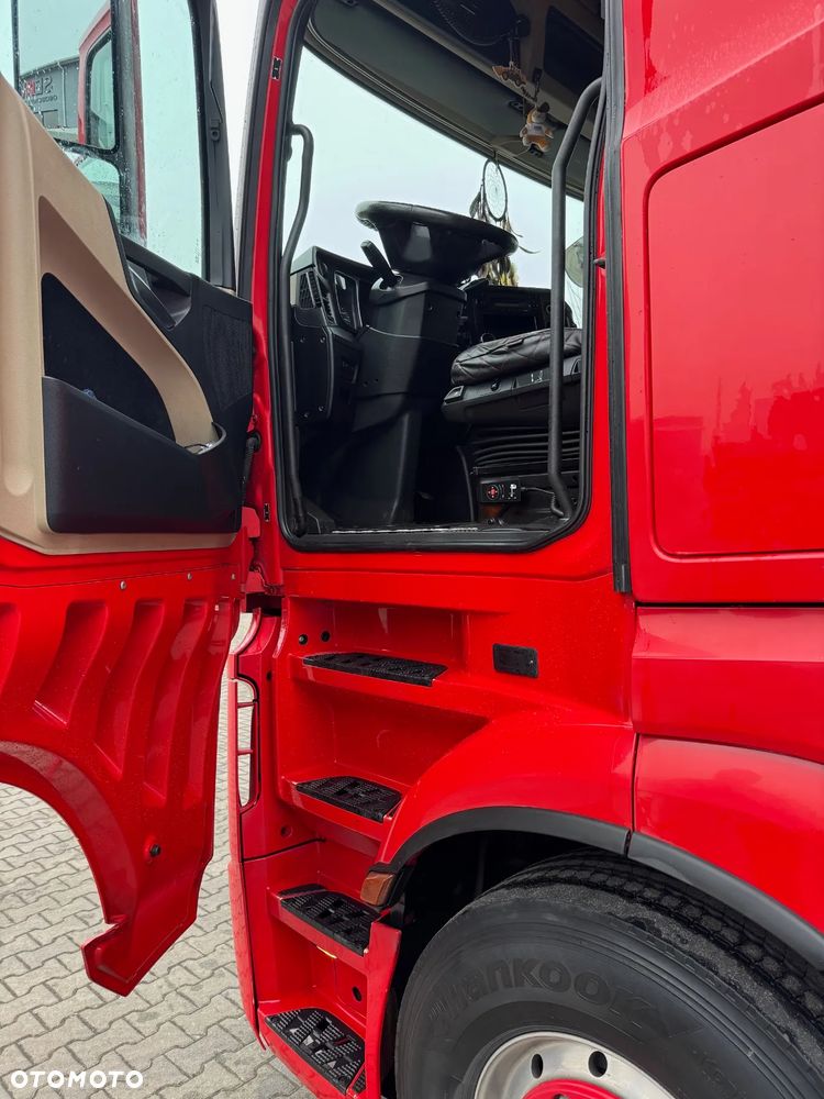 Mercedes-Benz ACTROS - 19