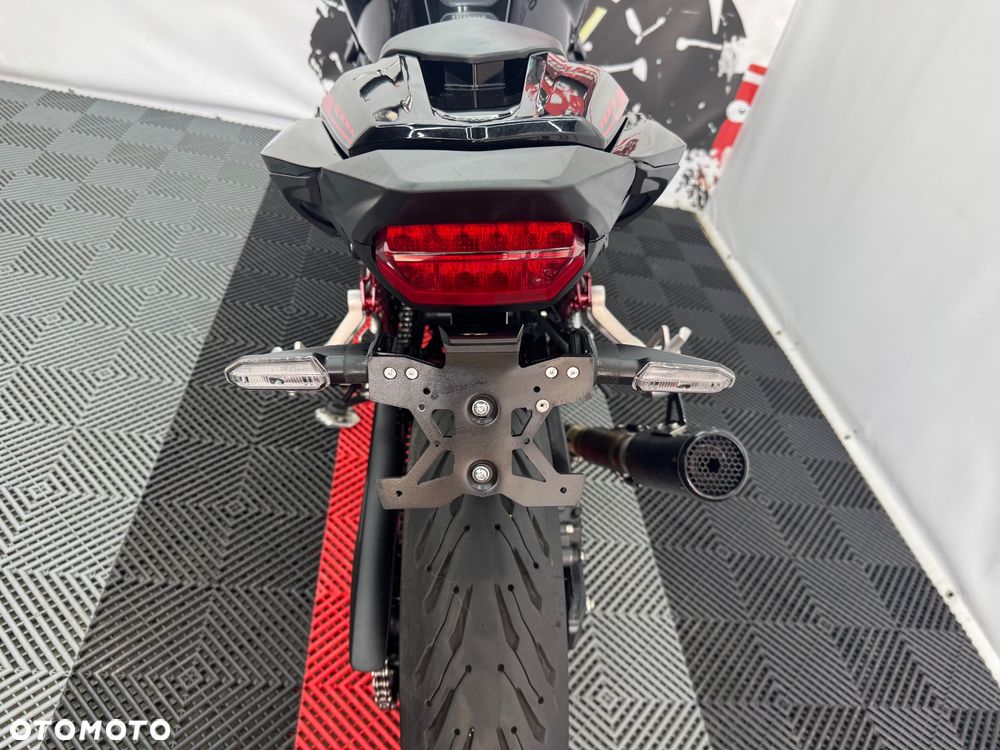 Honda Hornet - 21