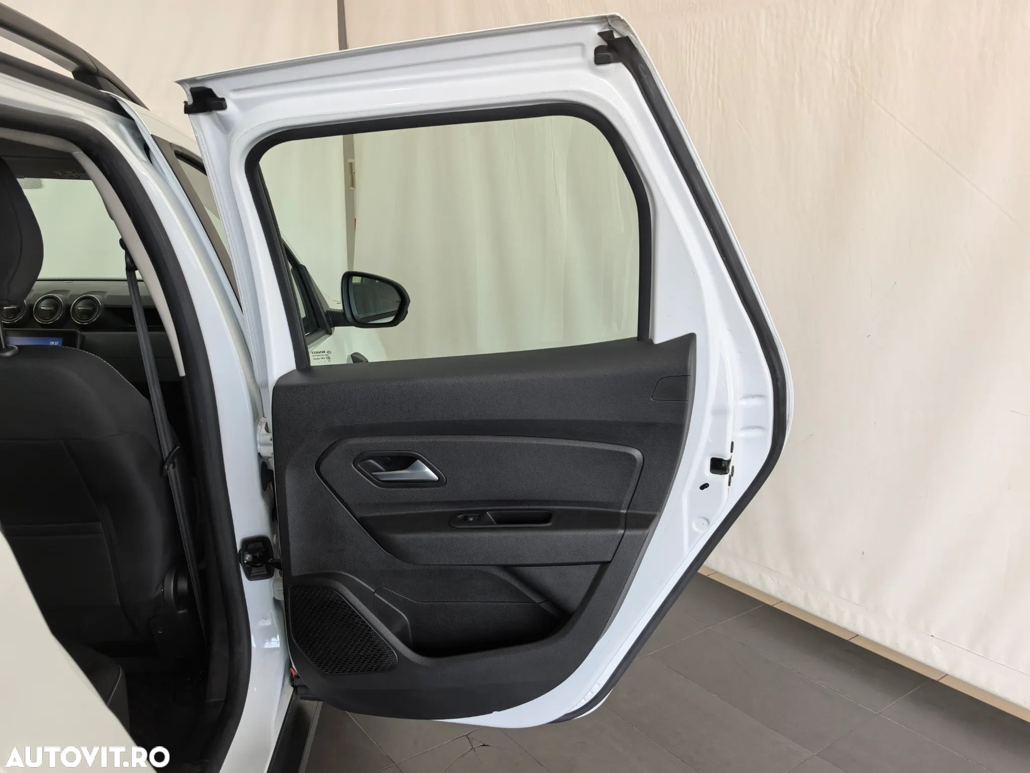 Dacia Duster 1.5 Blue dCi 4WD Essential - 27
