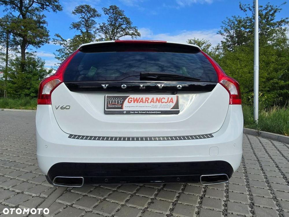 Volvo V60 D2 Geartronic Summum - 9