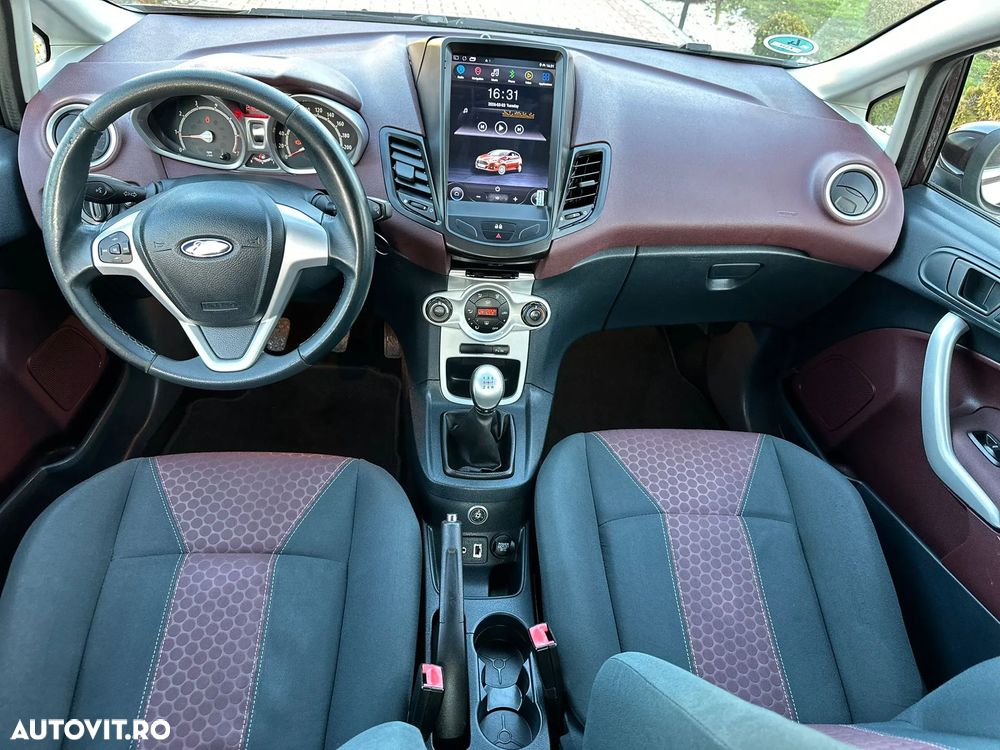 Ford Fiesta 1.4i Trend - 31