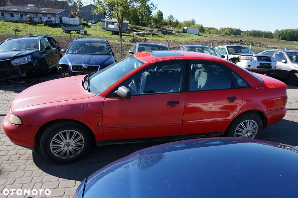 AUDI A4 B5 SEDAN 1996 LY3H 1.6 16V ADP 100KM CUW CZERWONY na części - 2
